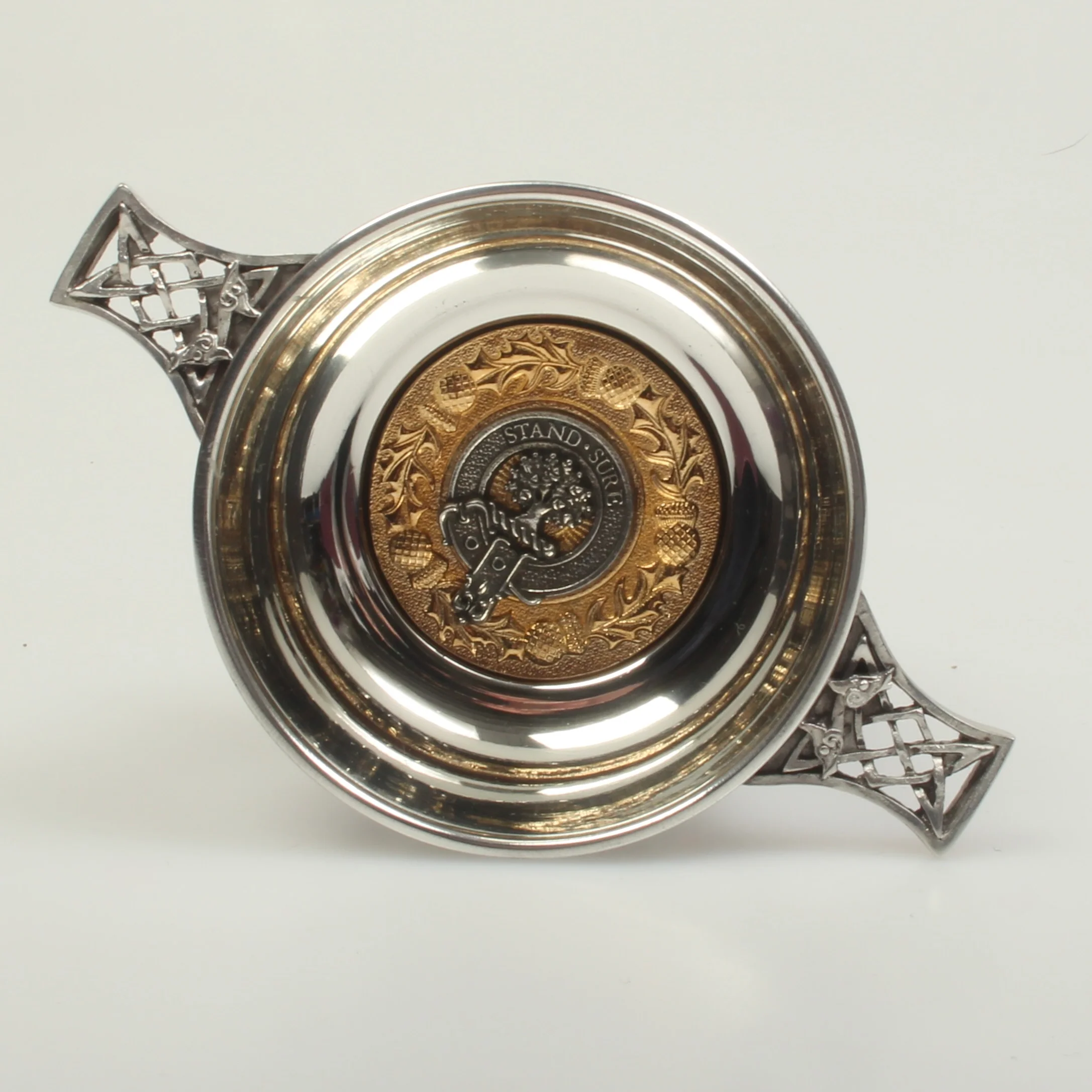 Anderson Clan Crest Quaich with Gold Trim - Image 3