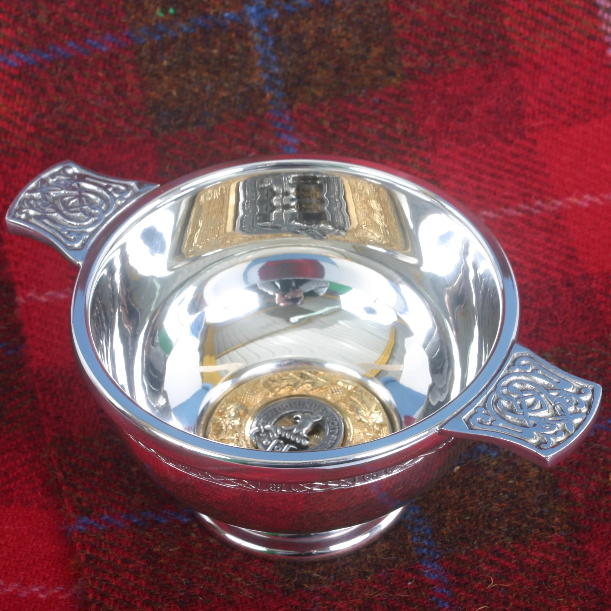 Baird Clan Crest Quaich with Gold Trim - Image 2