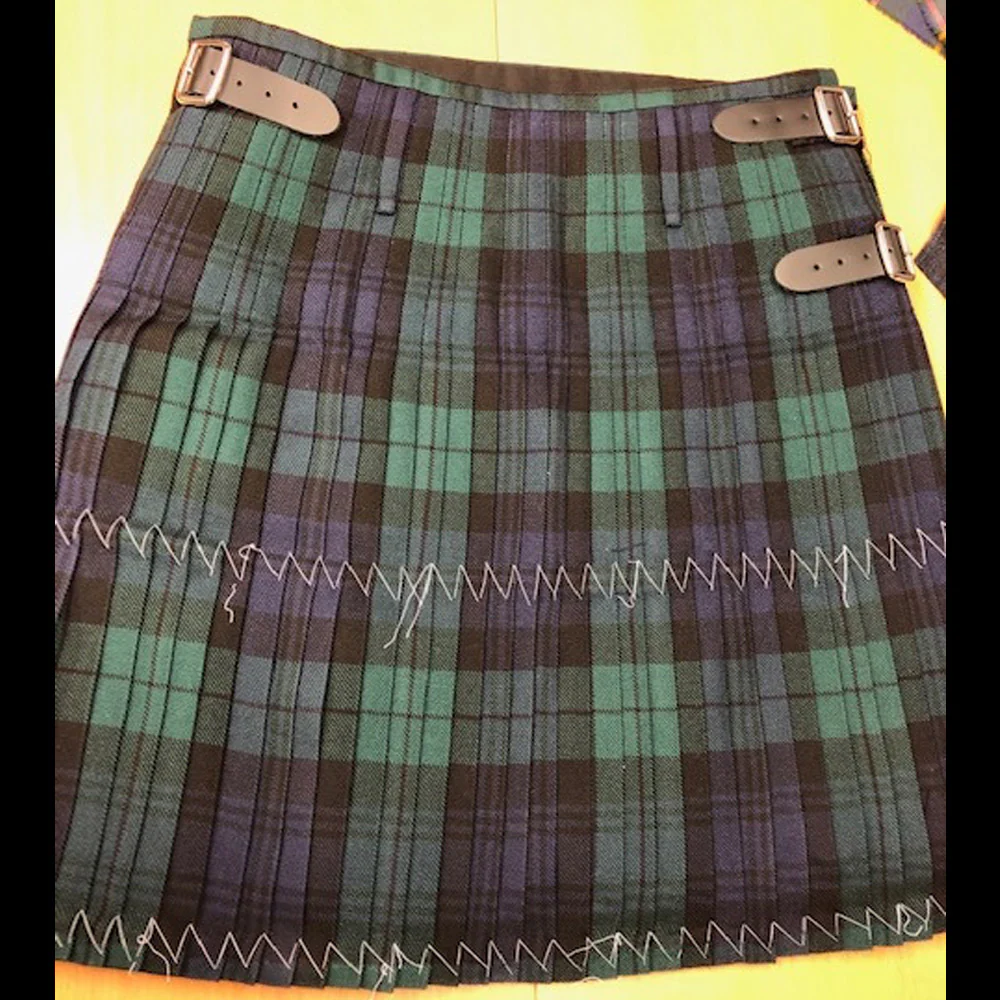 Black Watch Modern Heavyweight Hand Stitched Kilt - Image 3