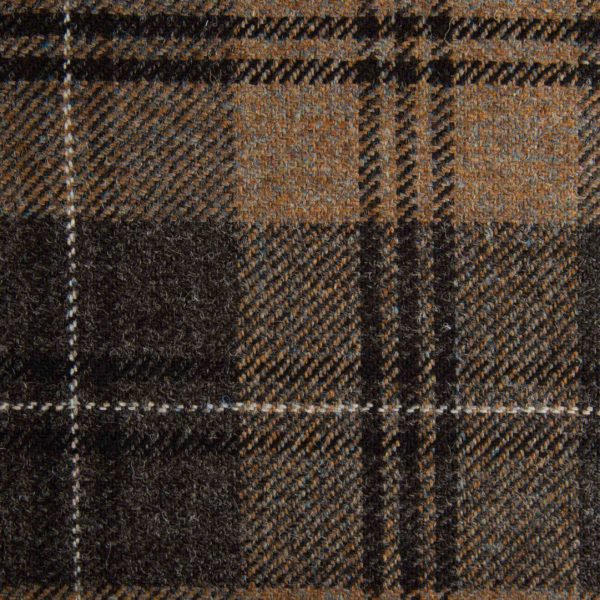 Brave Tweed Hand Stitched Kilt - Image 4
