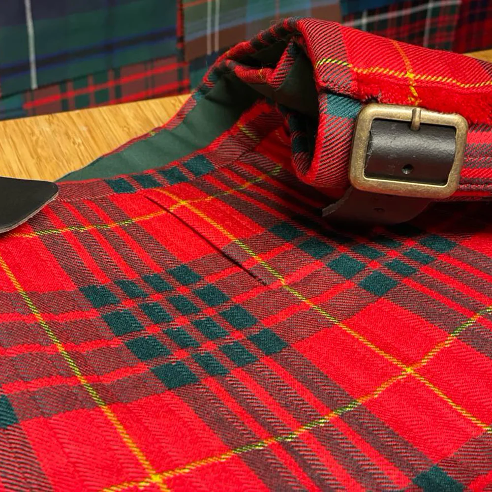 Cameron Clan Modern Medium Weight Hand Stitched Kilt - Image 2