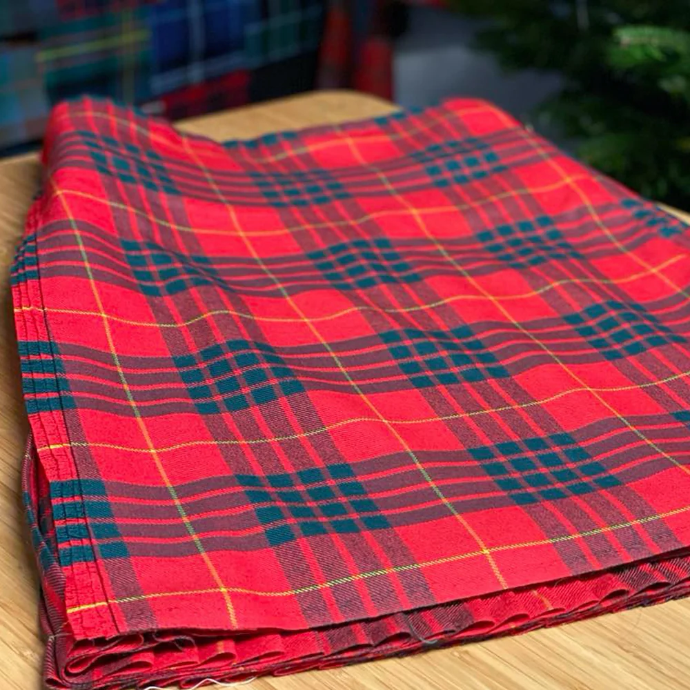 Cameron Clan Modern Medium Weight Hand Stitched Kilt - Image 3