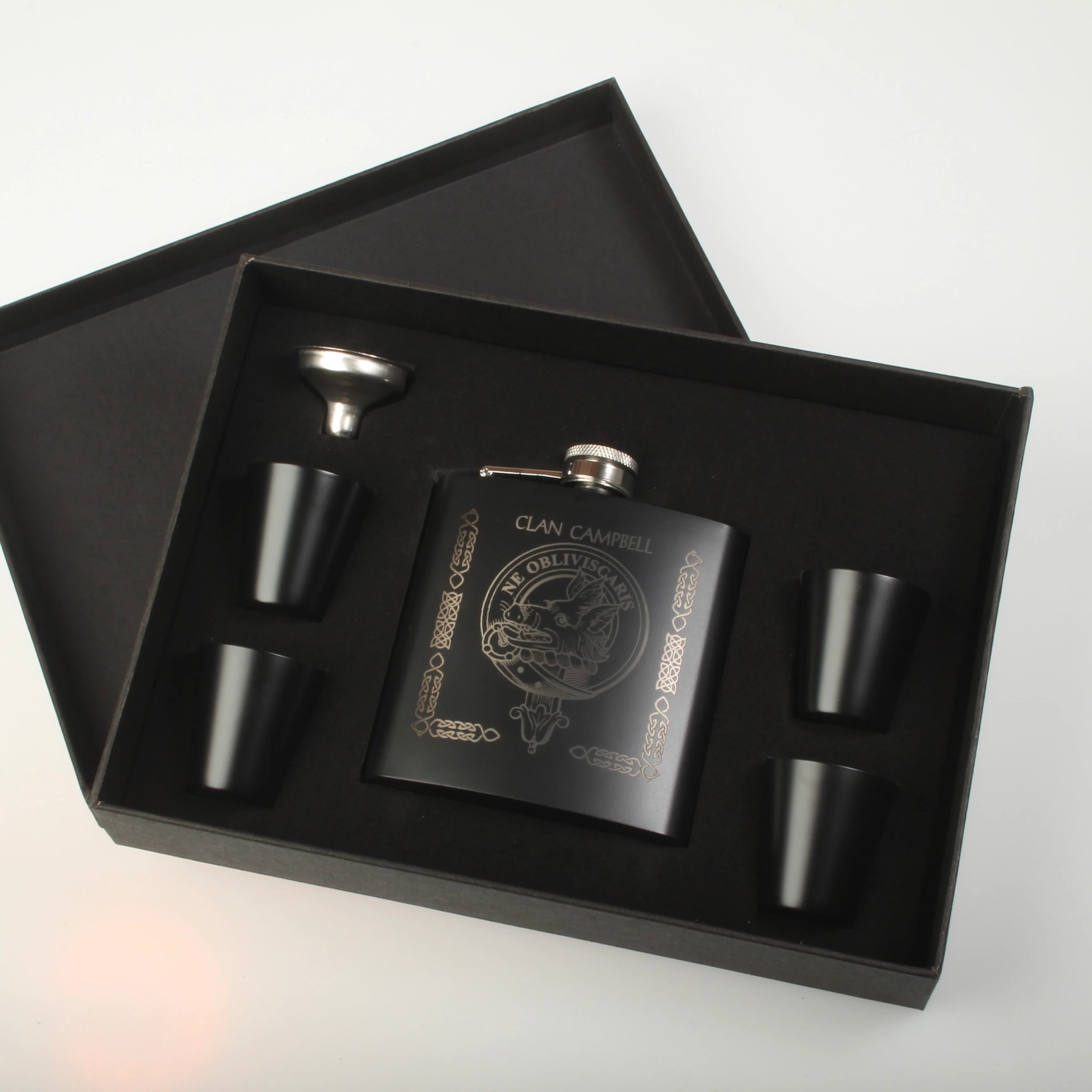 Campbell Clan Crest engraved 6oz Matt Black Hip Flask Gift Set with Cups and Funnel - Image 3