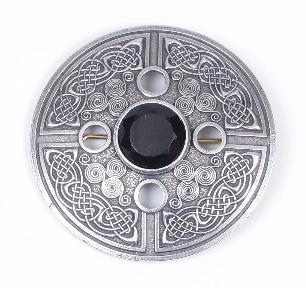 Celtic Spiral Plaid Brooch