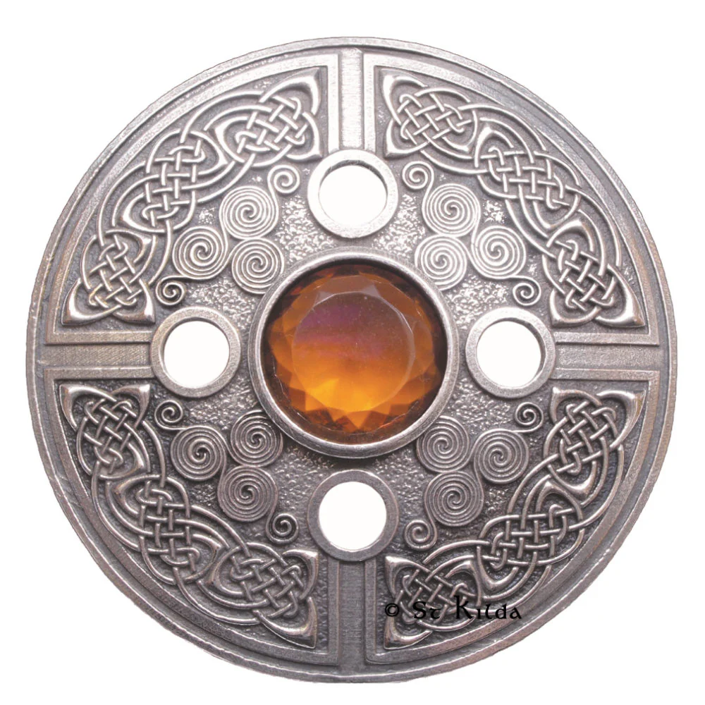 Celtic Spiral Plaid Brooch - Image 2