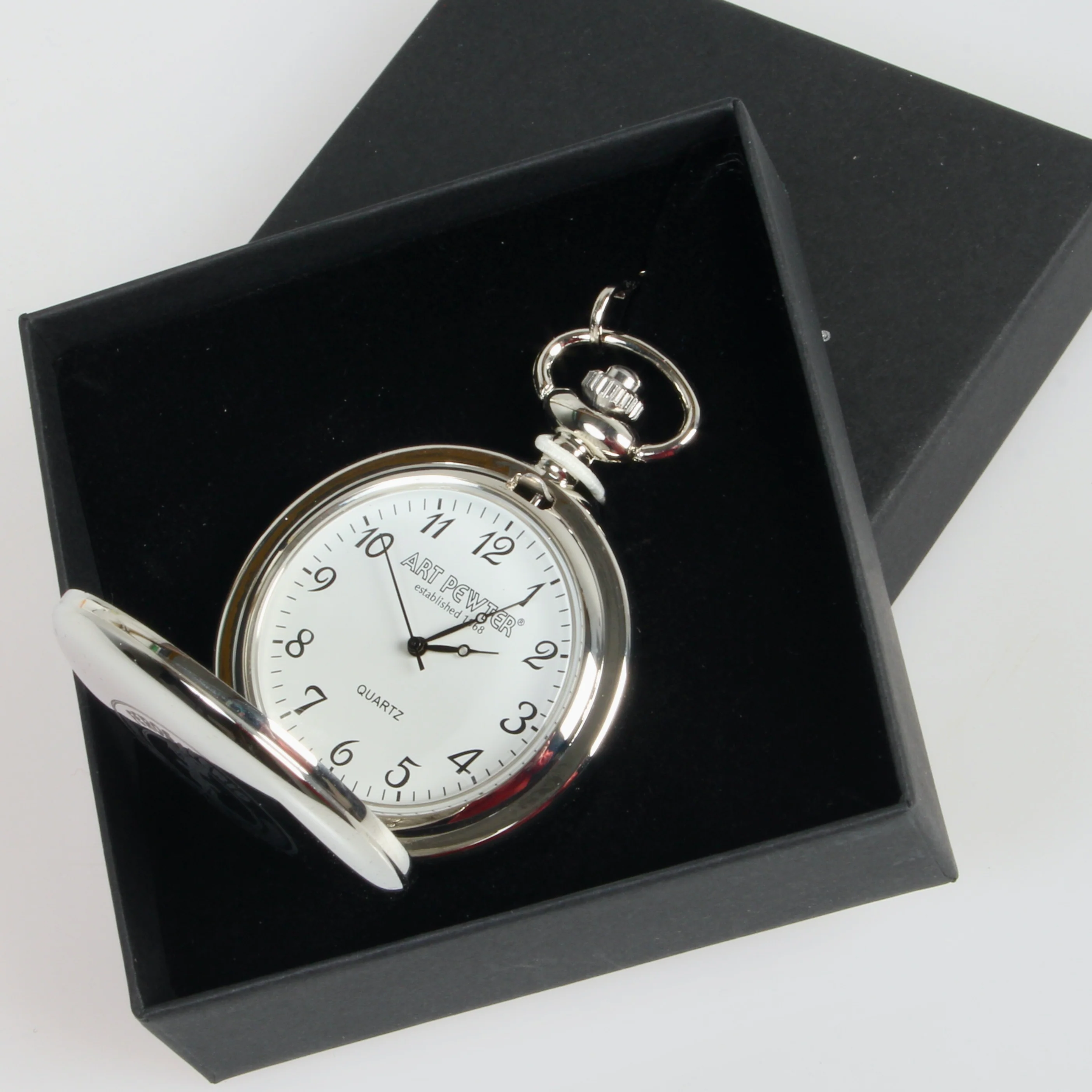 Chisholm Clan Crest Engraved Pocket Watch - Image 2