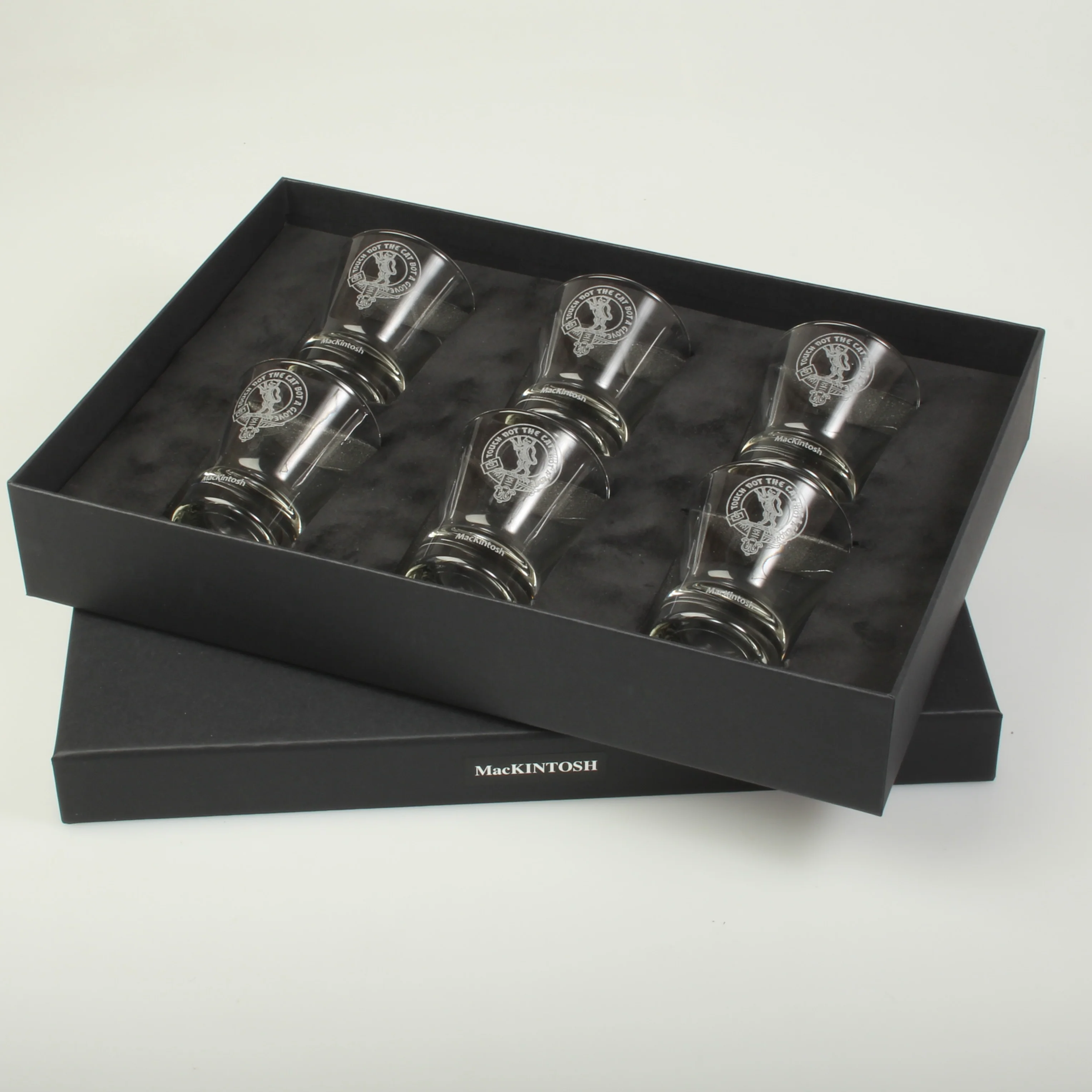 Clan Crest Dram Glass Set of 6 with MacKintosh Crest - Image 3