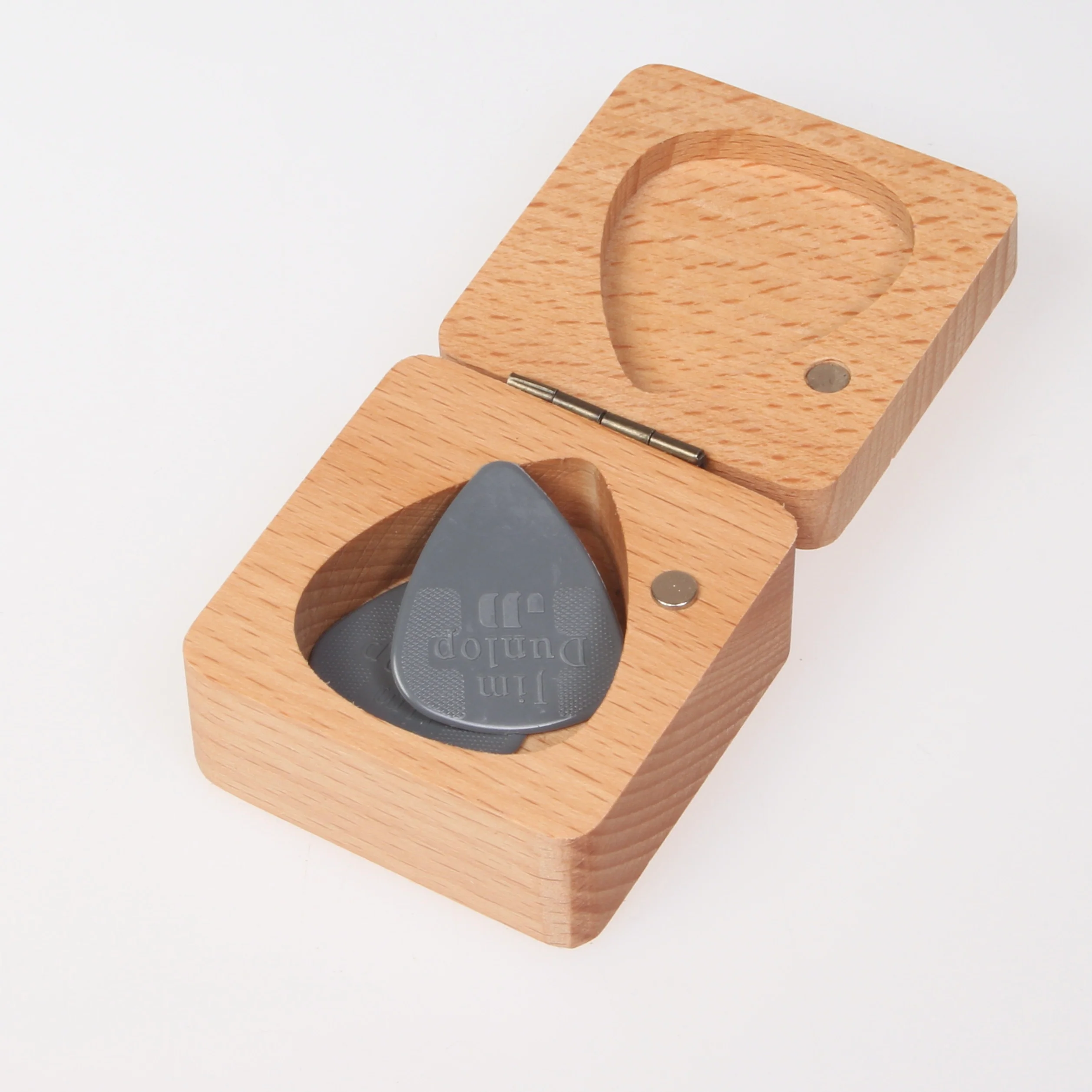 Clan Crest Engraved Guitar Pick Box - Image 2