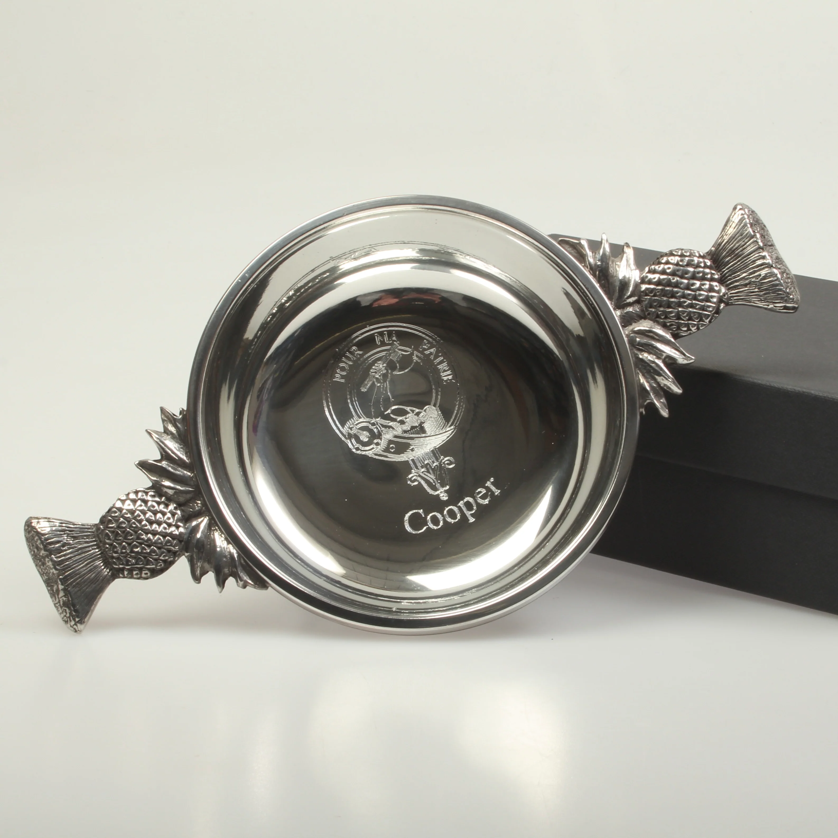 Clan Crest Engraved Large Thistle Handle Quaich - Image 2
