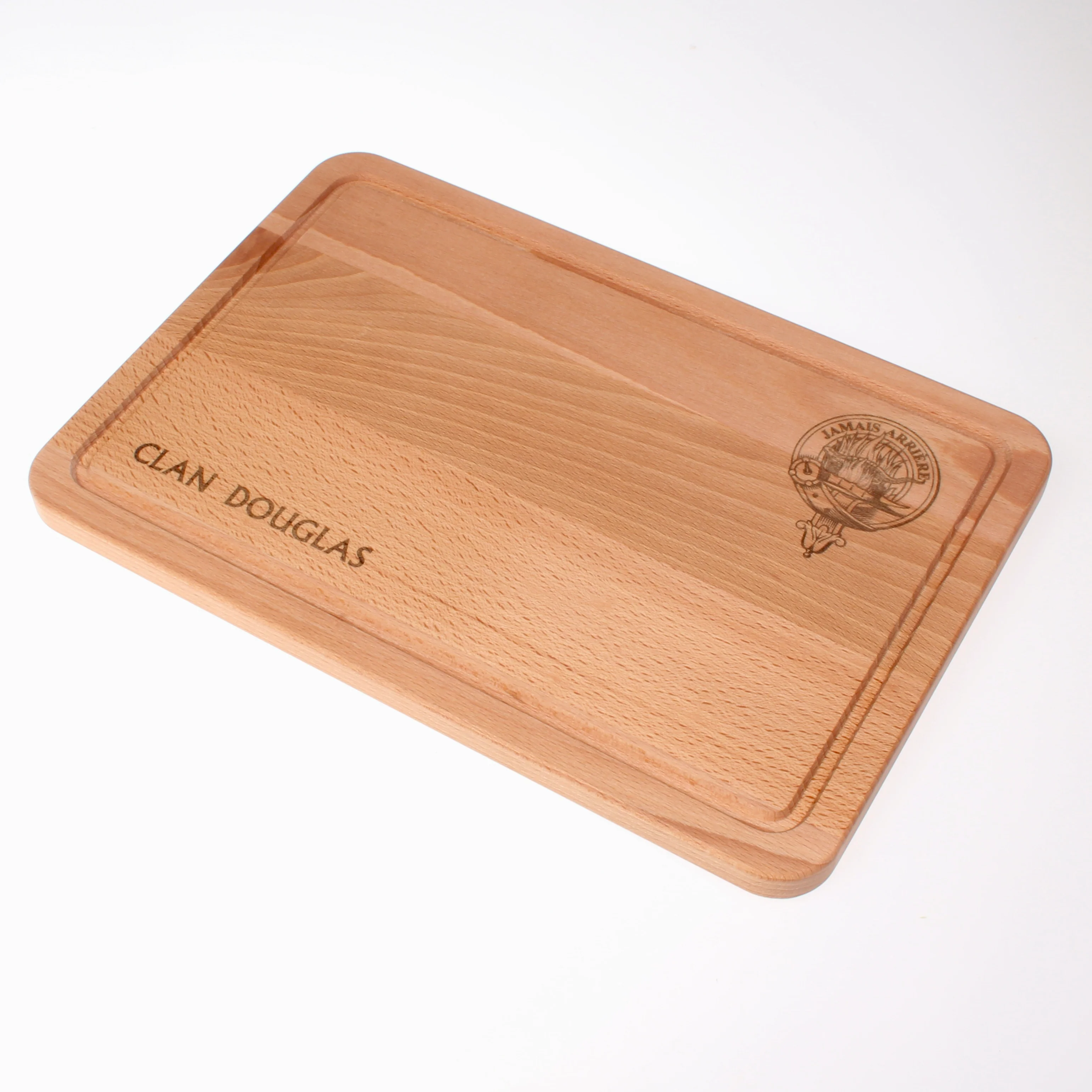 Clan Crest Engraved Wooden Chopping board - Image 3