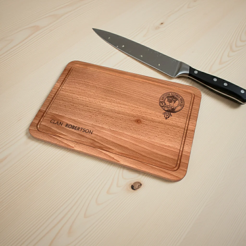 Clan Crest Engraved Wooden Chopping board - Image 4