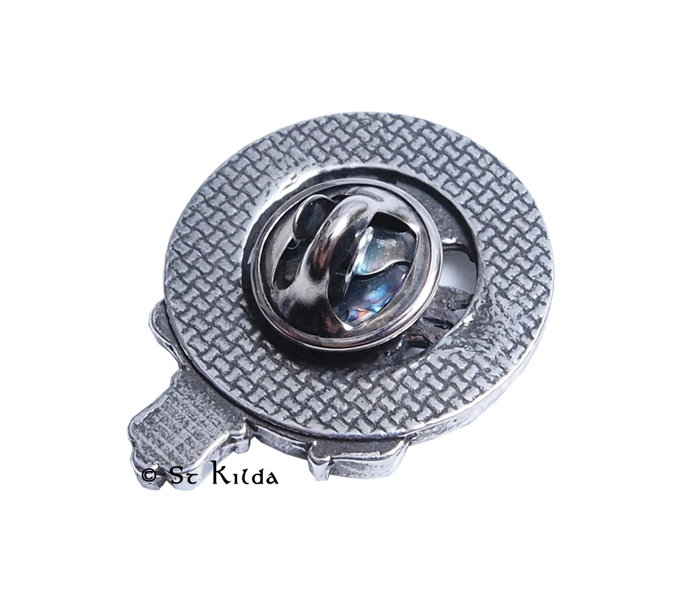 Clan Crest Pins in Pewter - St Kilda - Image 3