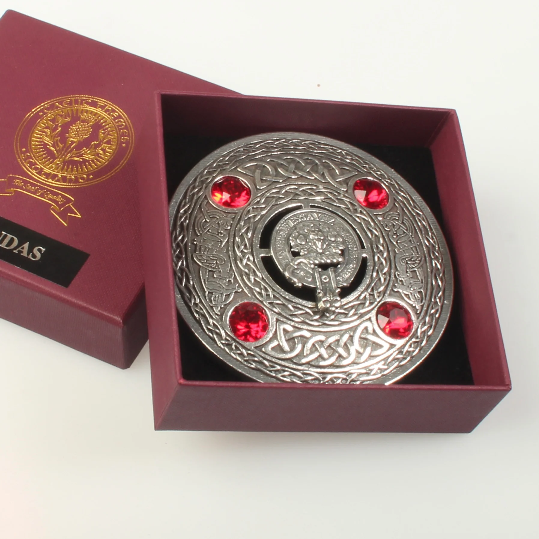 Dundas Clan Crest Pewter Plaid Brooch - Image 3