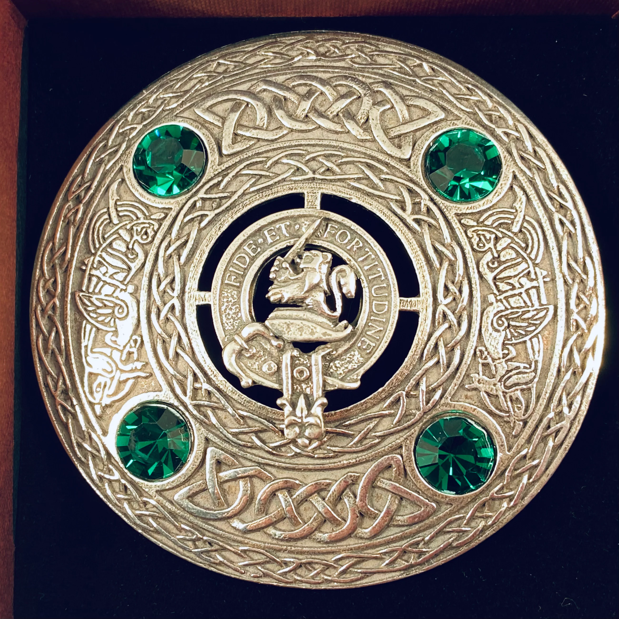 Farquharson Clan Crest Pewter Plaid Brooch - Image 3