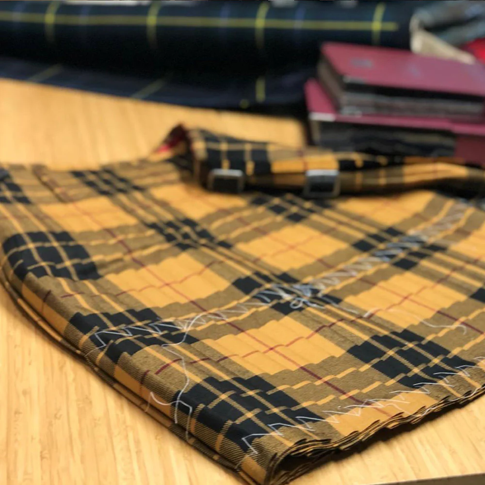 Gent's Medium Weight Hand Stitched Kilt - Image 3