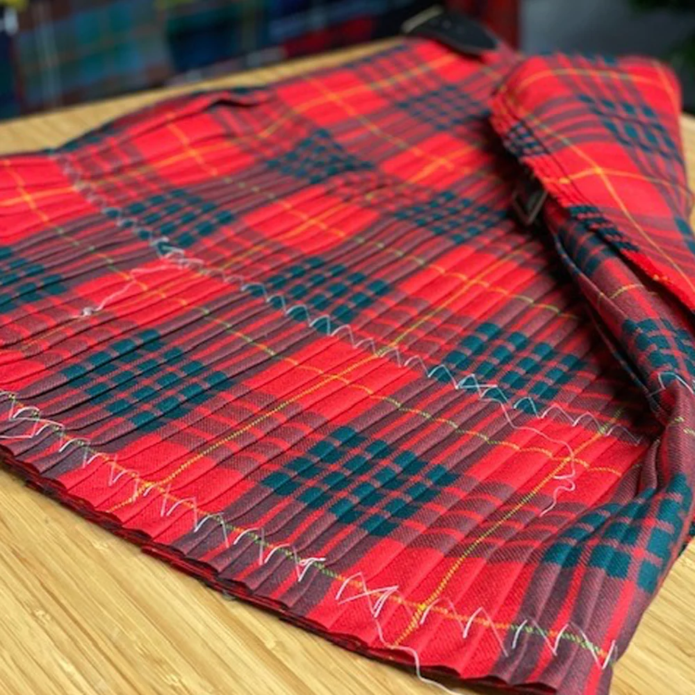 Gent's Medium Weight Hand Stitched Kilt - Image 7