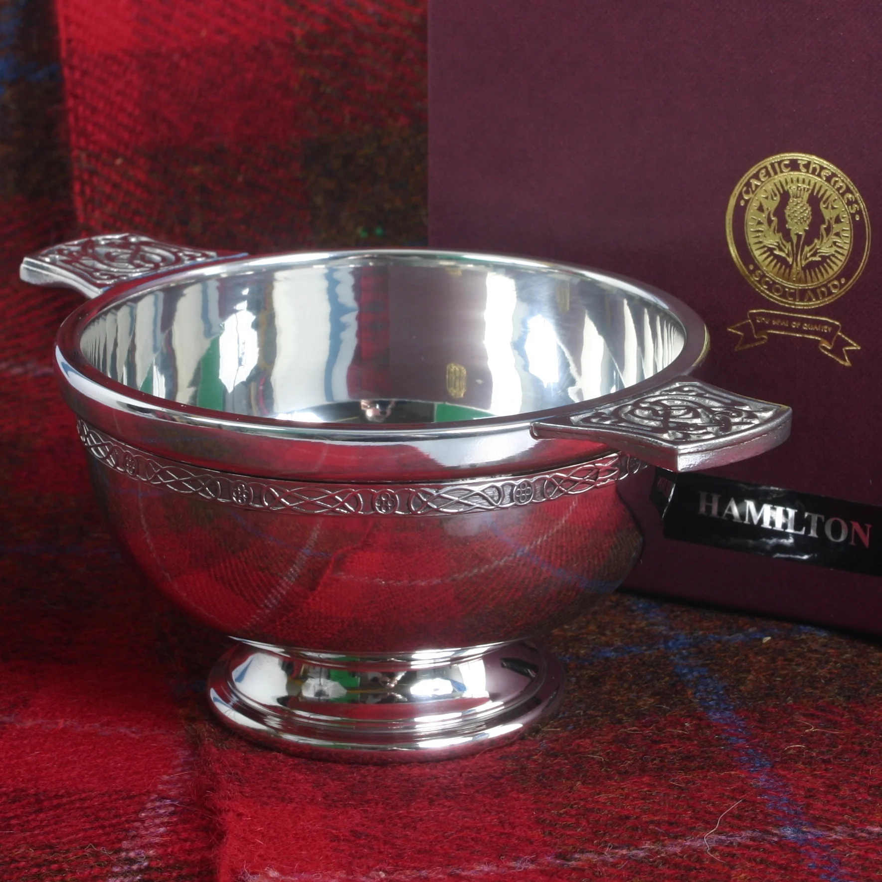 Hamilton Clan Crest Quaich with Gold Trim - Image 2