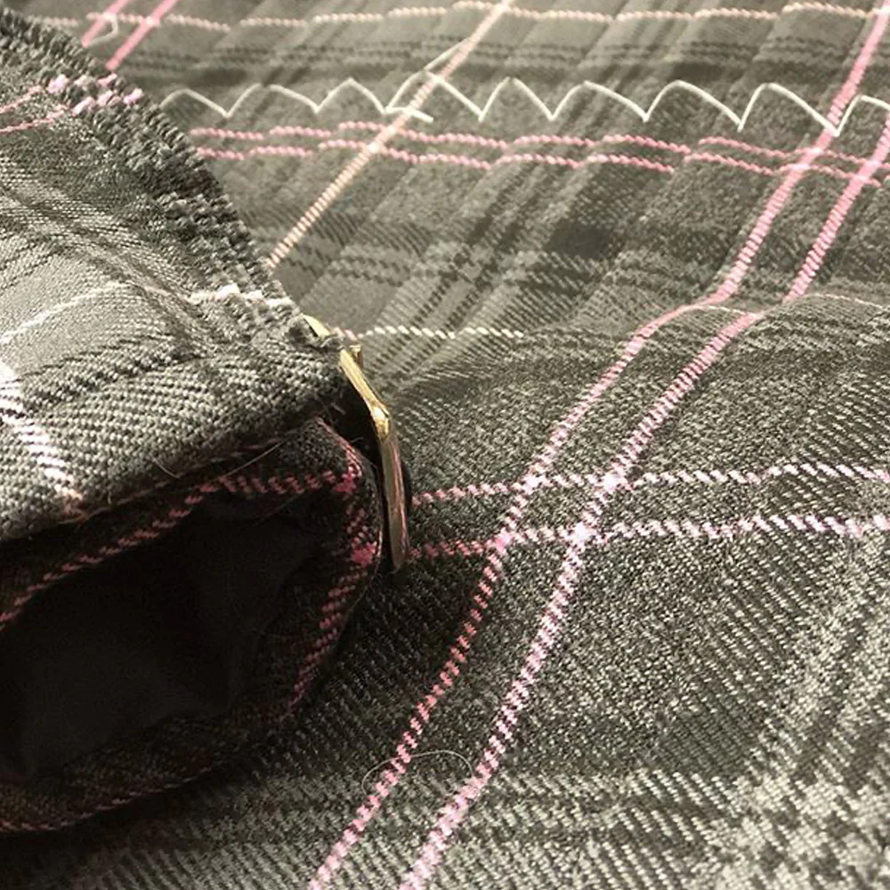 Highland Granite Pink Heavyweight Hand Stitched Kilt - Image 3
