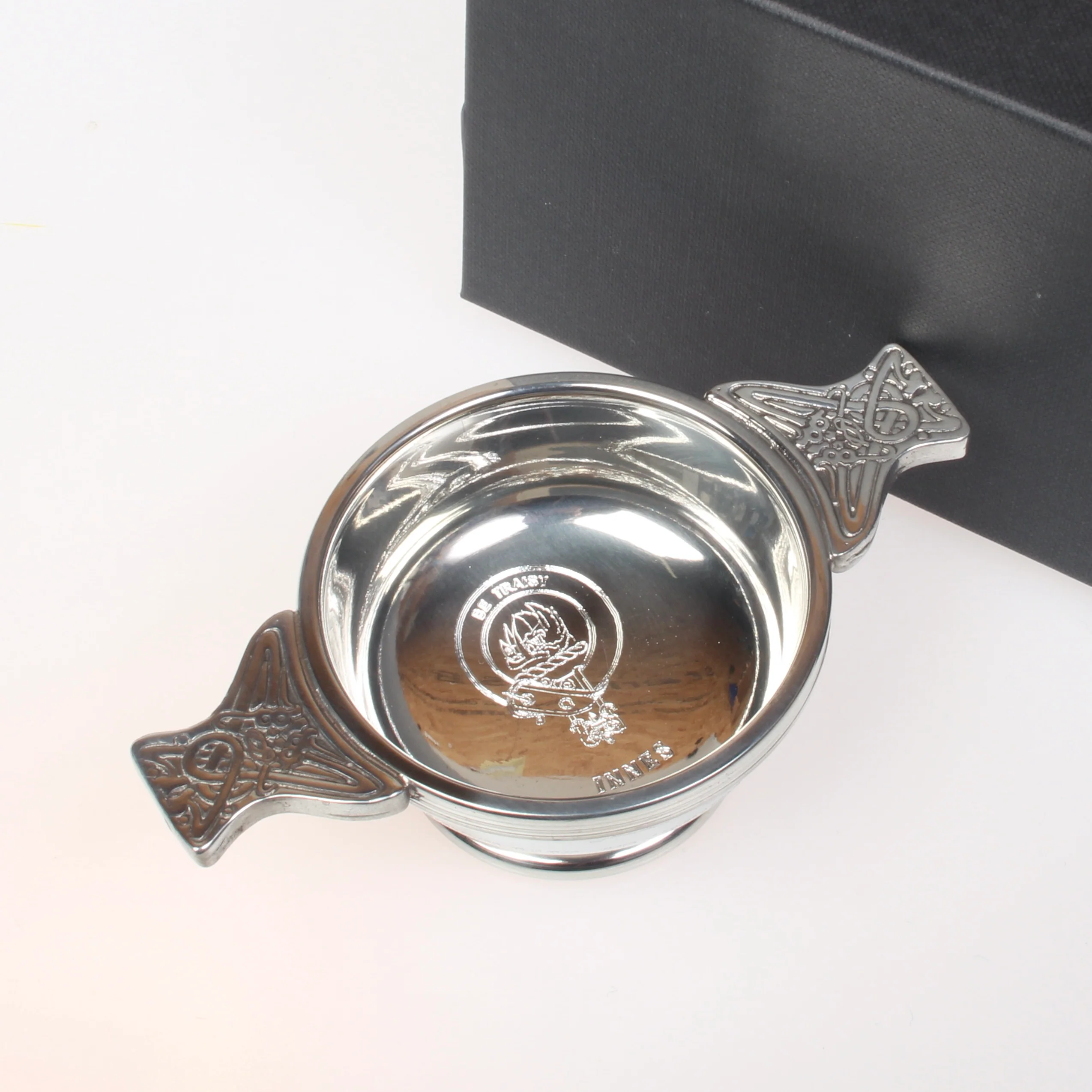 Innes Clan Crest Engraved Quaich. - Image 2