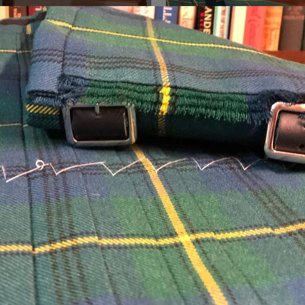 Johnstone Ancient Heavyweight Hand Stitched Kilt - Image 3