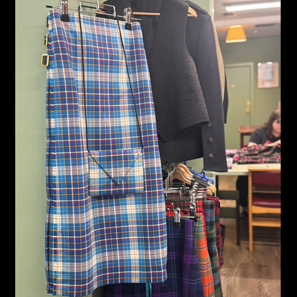 Ladies Floor Length Hand Stitched Kilt - mediumweight - Image 4