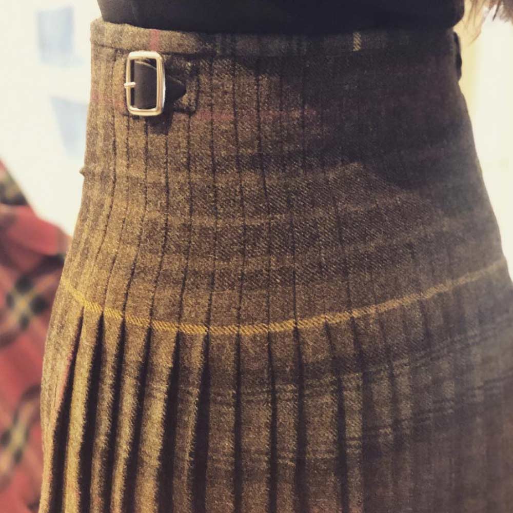Ladies Hand Stitched Tweed Kilt - Image 7