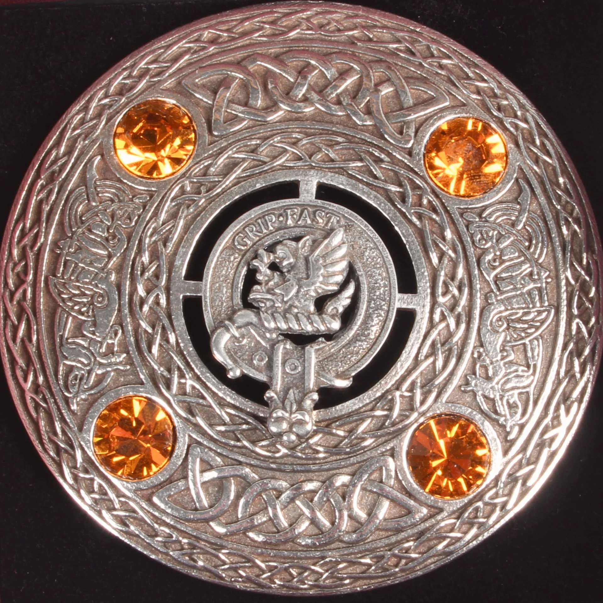 Leslie Clan Crest Pewter Plaid Brooch - Image 2