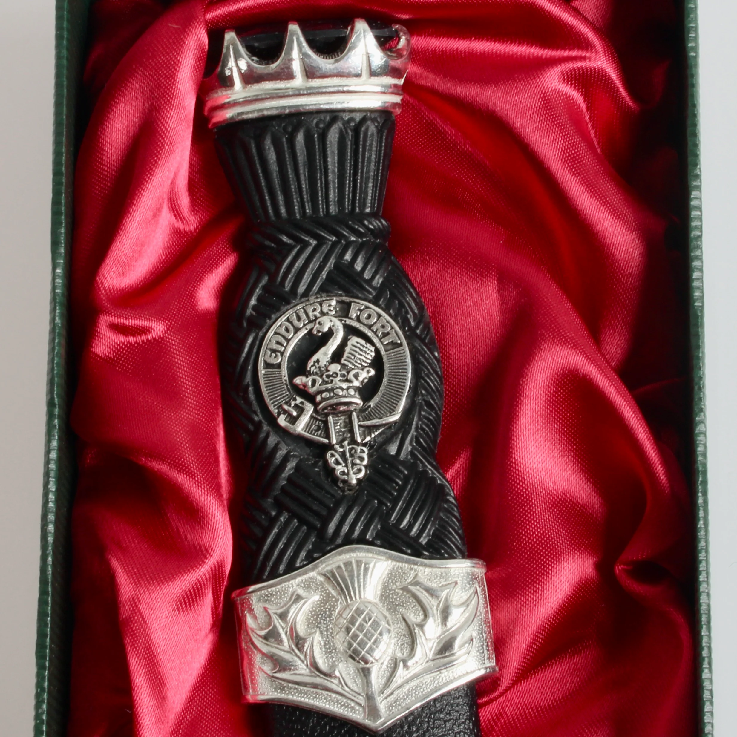 Lindsay Clan Crest Stone Top Thistle Design Sgian Dubh - Image 2