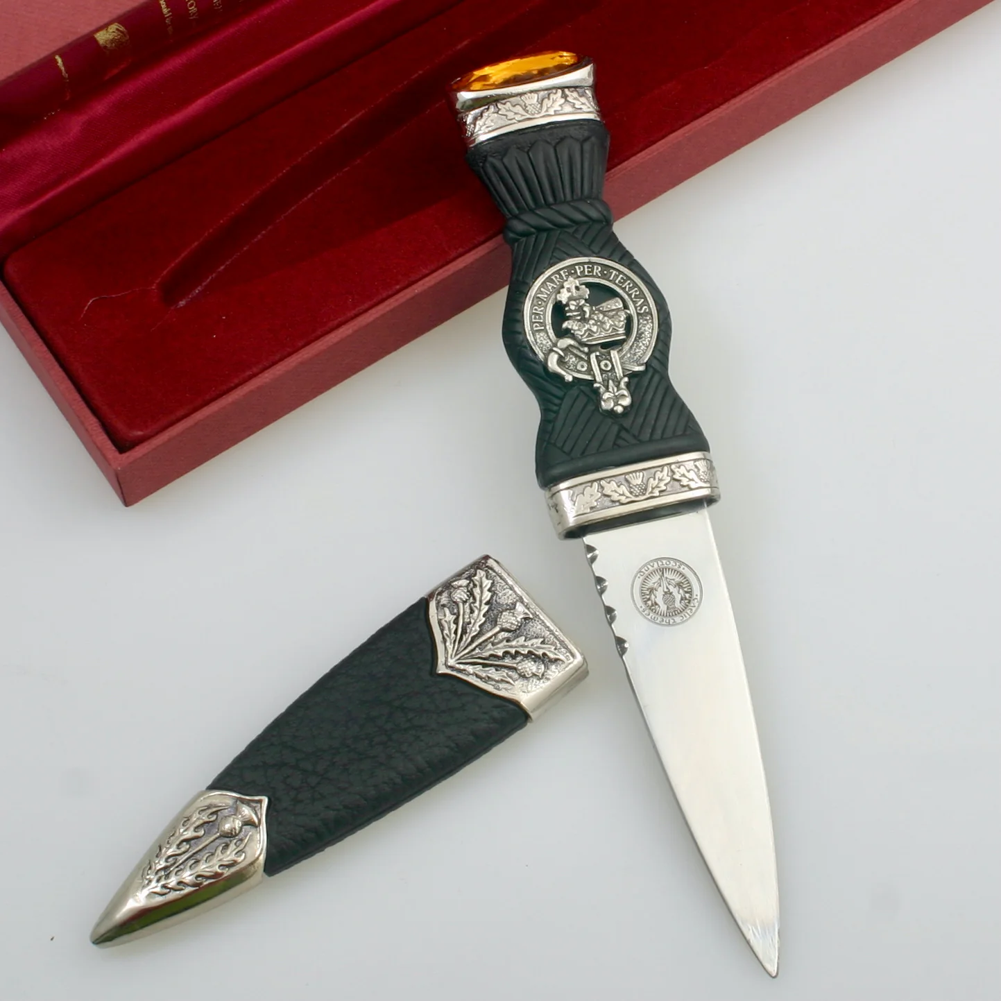 MacDonald Clan Crest Sgian Dubh - Stone Top