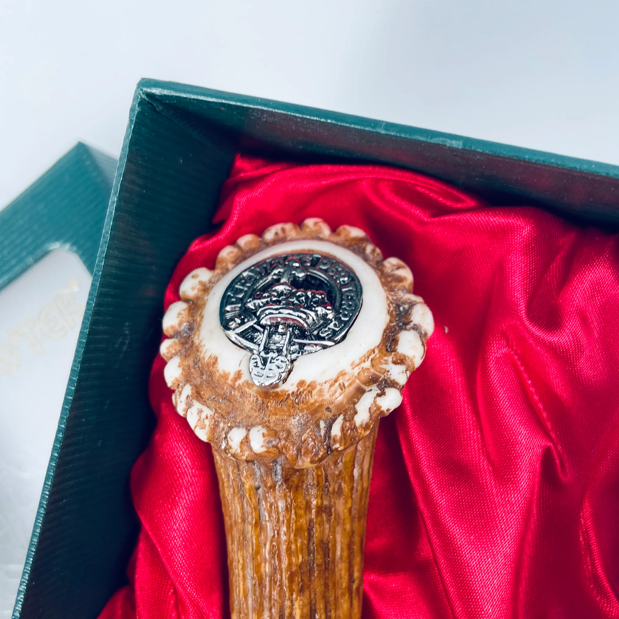 MacDonald of the Isles Clan Crest Stag Horn Sgian Dubh - Image 4