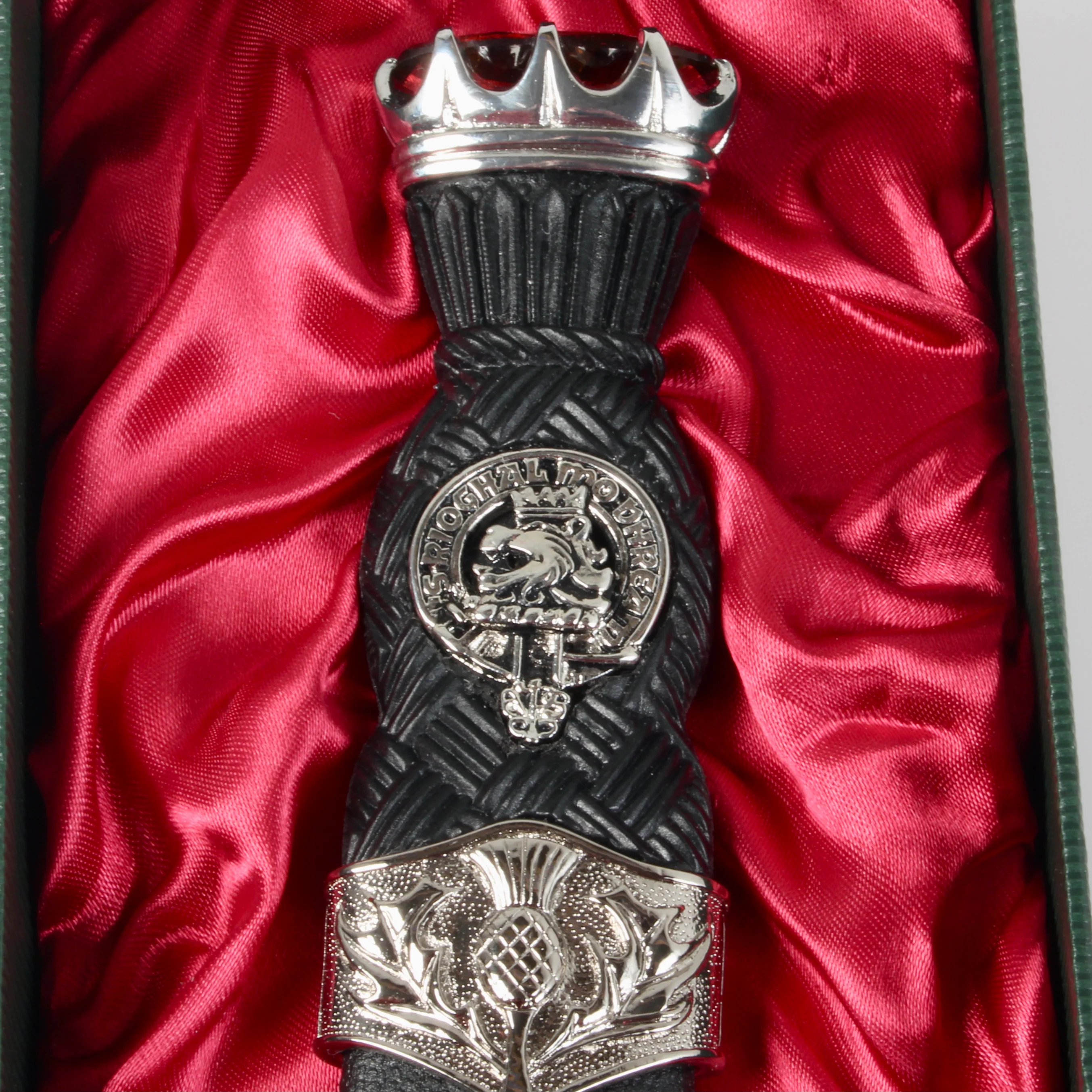 MacGregor Clan Crest Stone Top Thistle Design Sgian Dubh - Image 2