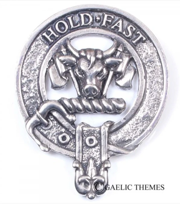 MacLeod Clan Crest Badge in Pewter