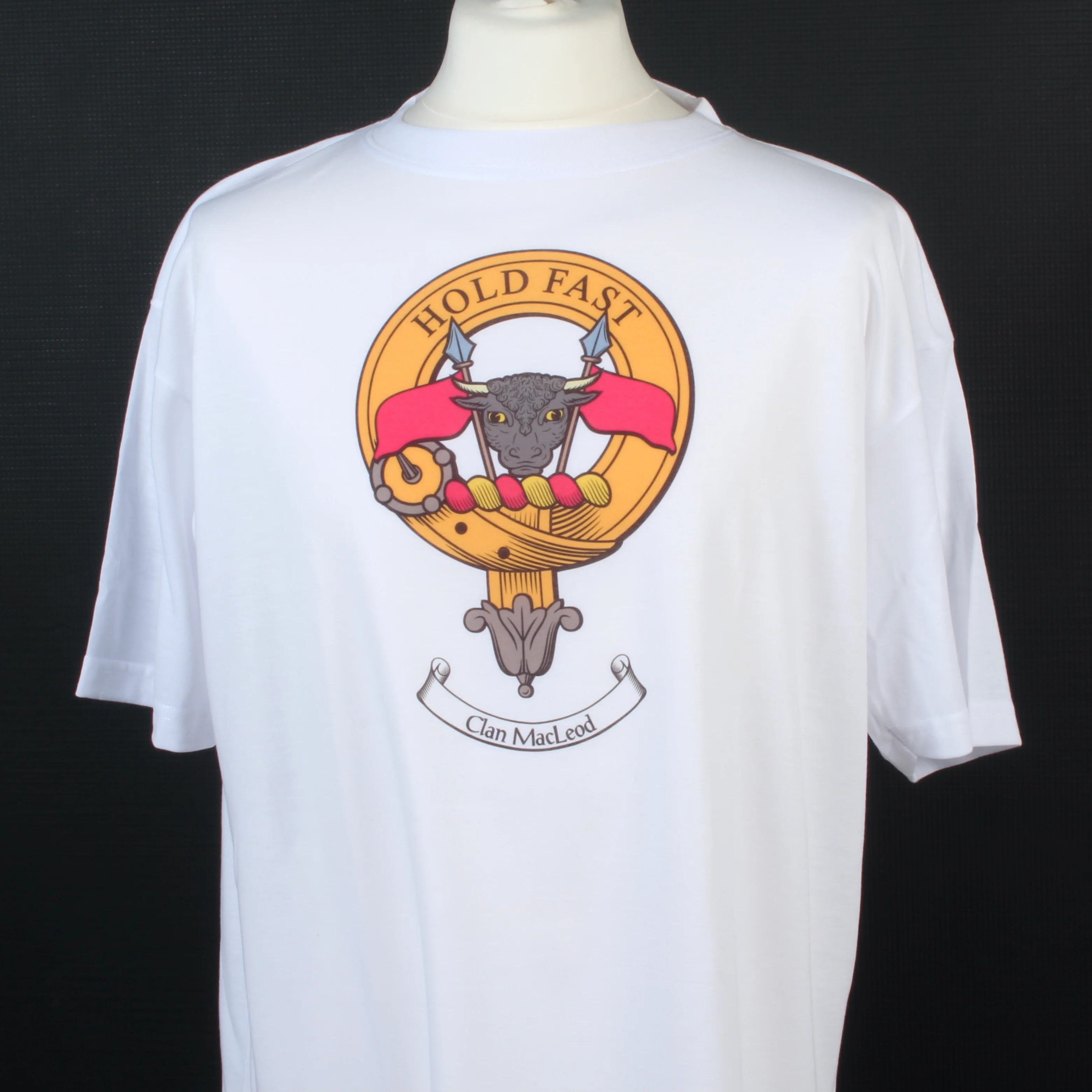Macleod Clan Crest White T Shirt - Size XL to Clear