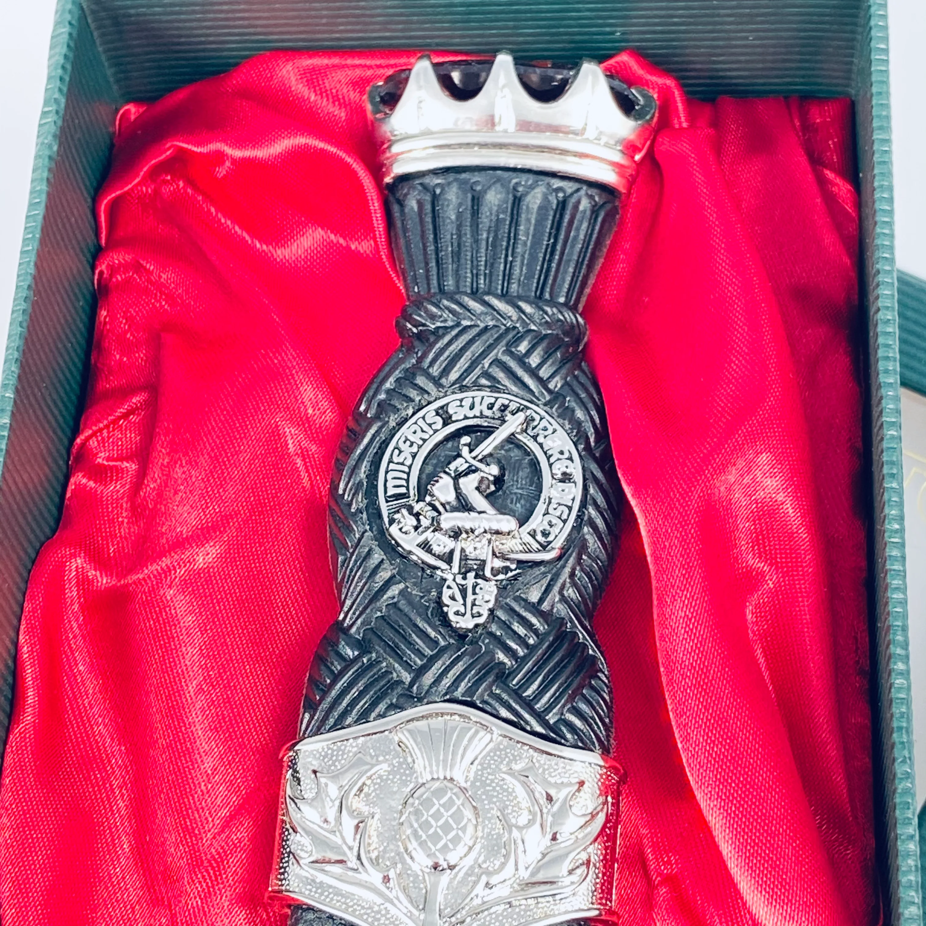 MacMillan Clan Crest Stone Top Thistle Design Sgian Dubh - Image 2
