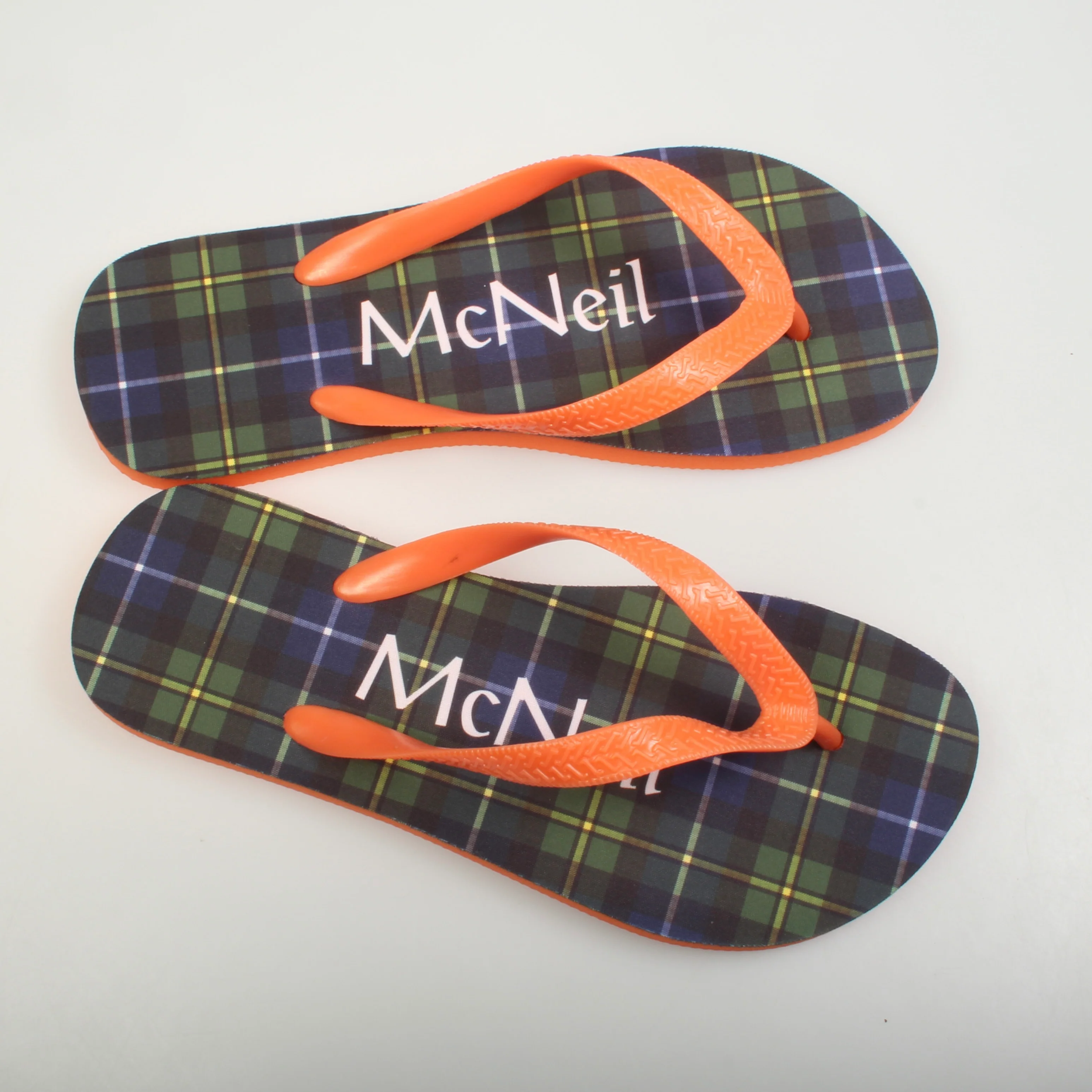 MacNeil of Barra Tartan Flip Flops With Matching Bag - Image 3