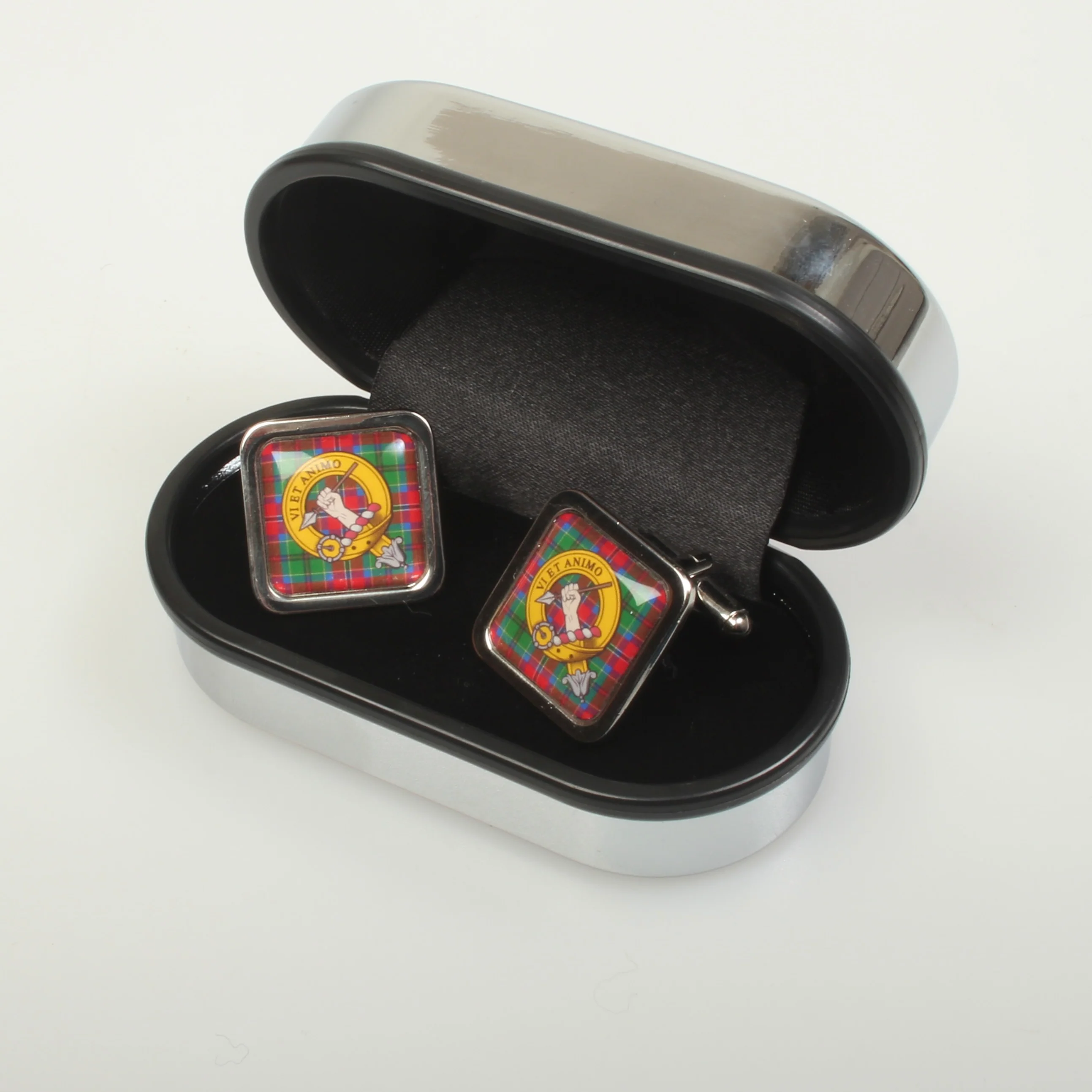 McCulloch Clan Crest Cufflinks - Image 3