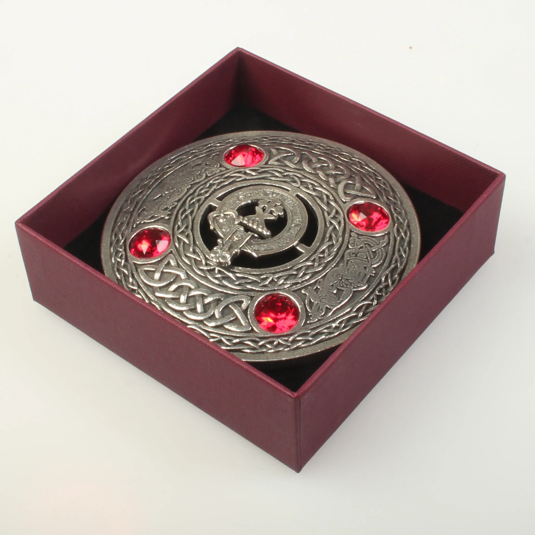 Moffat Clan Crest Pewter Plaid Brooch - Image 4