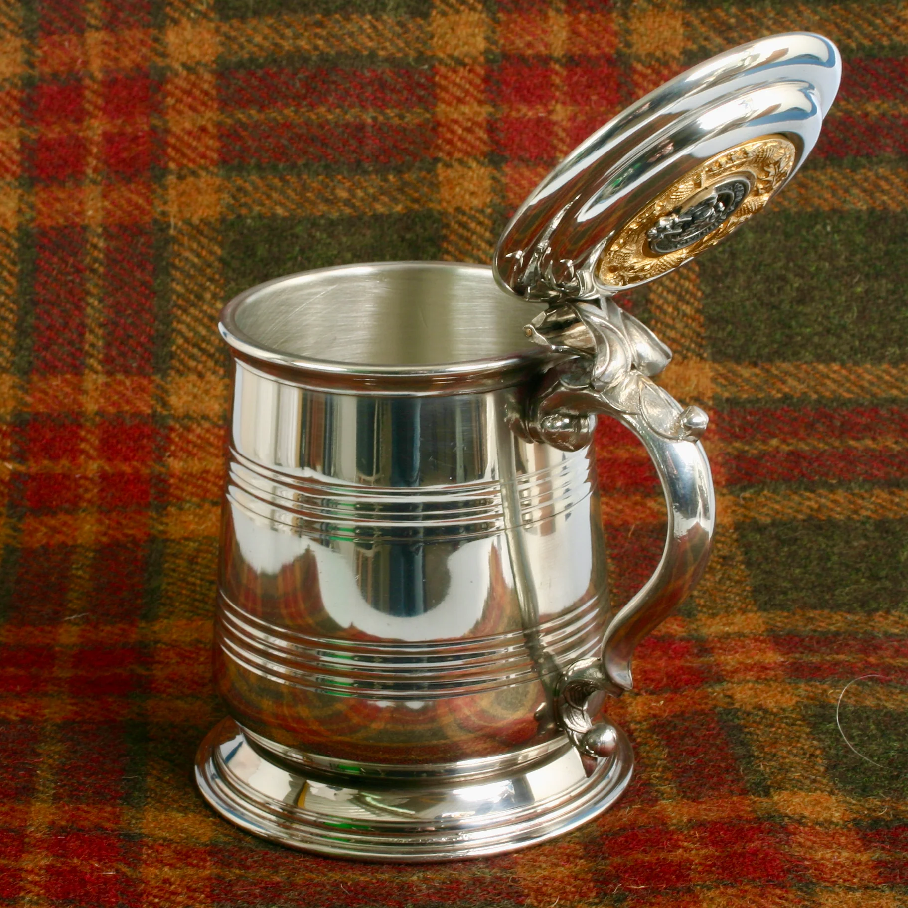 Pewter Tankard With Gold Trim and MacNicol Clan Crest. - Image 2