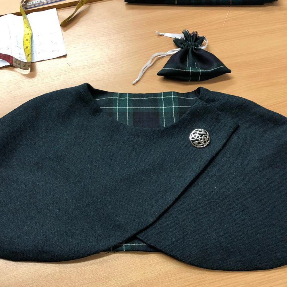 Reversible Crossover Capelet - choose your tartan and tweed - Image 7