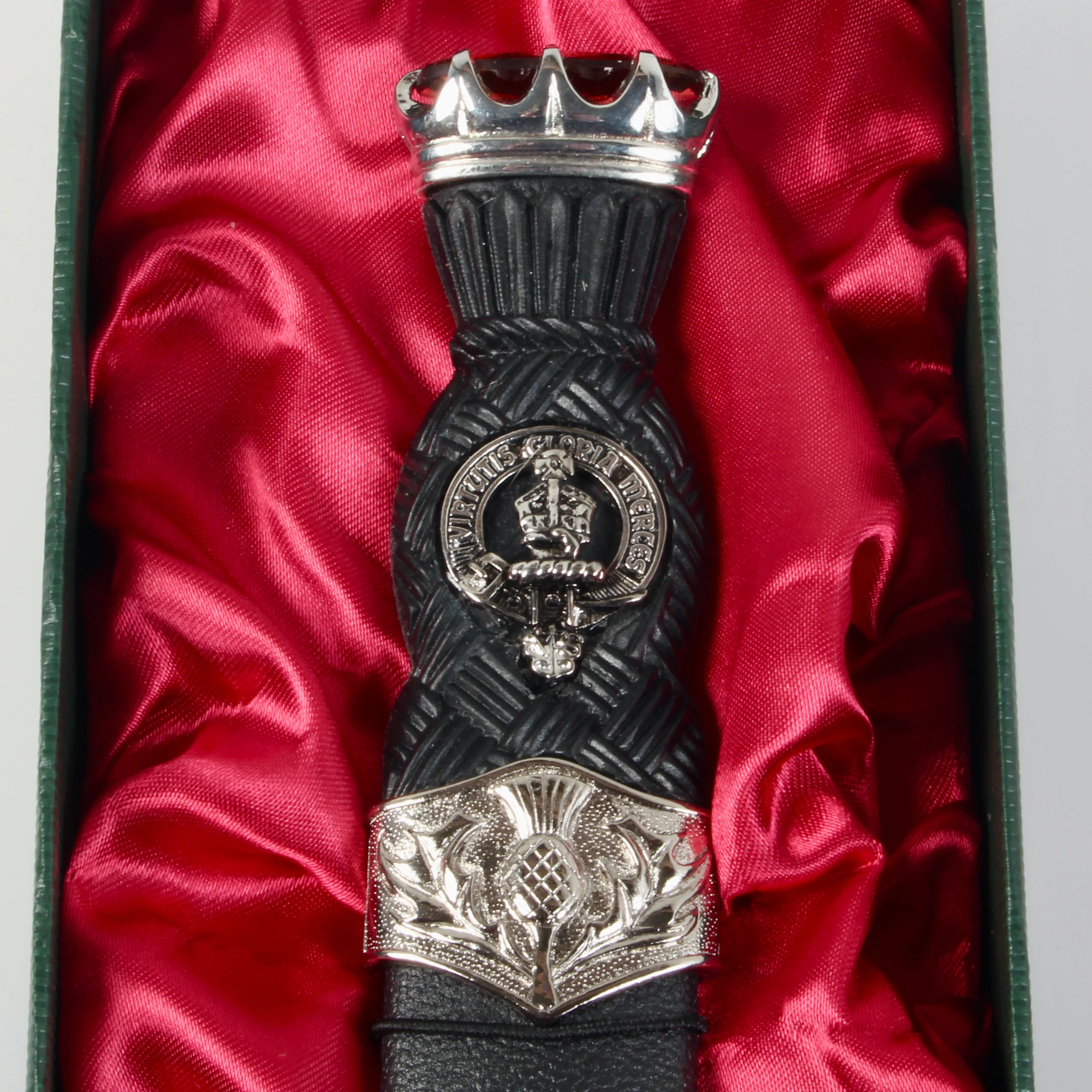 Robertson Clan Crest Stone Top Thistle Design Sgian Dubh - Image 2