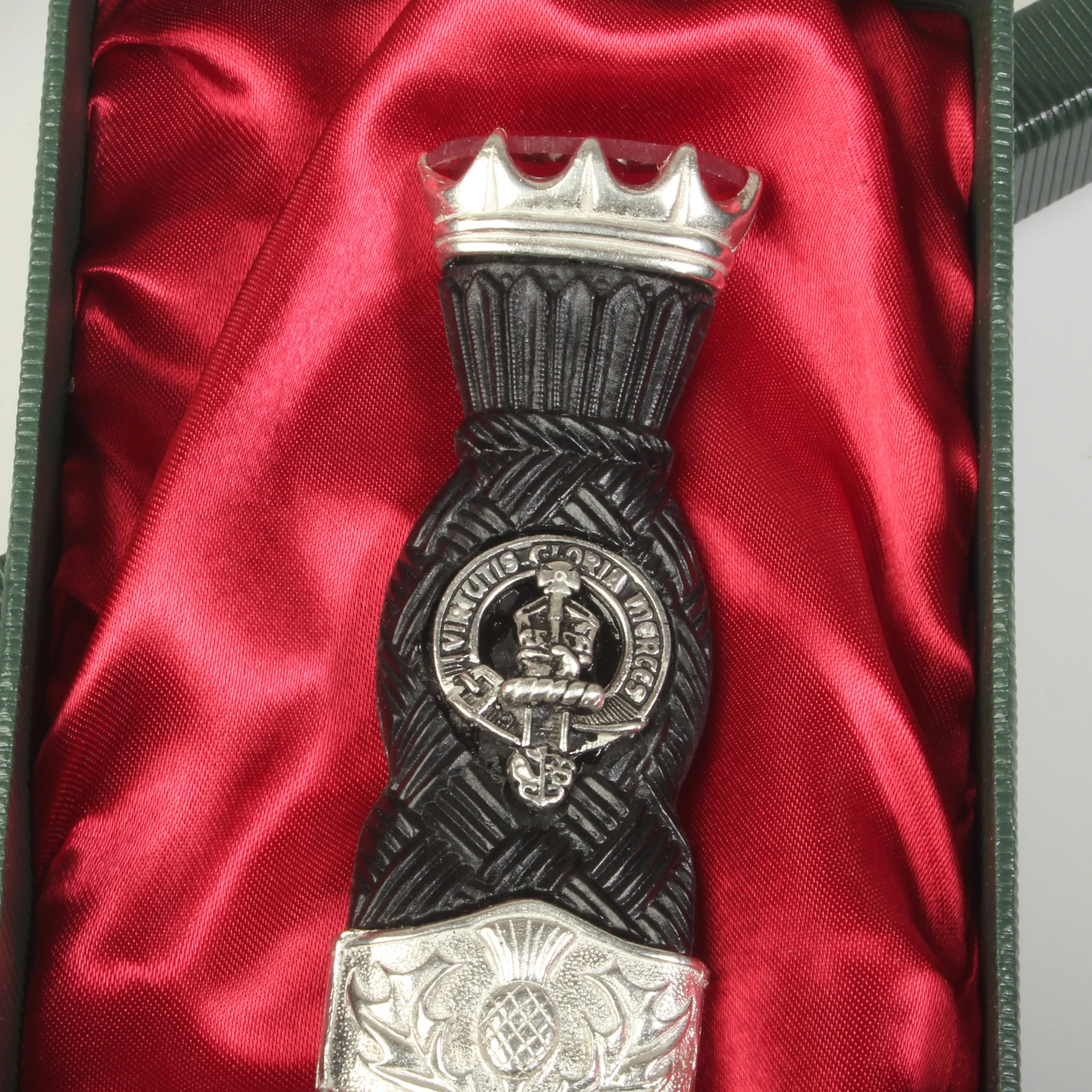 Robertson Clan Crest Stone Top Thistle Design Sgian Dubh - Image 4