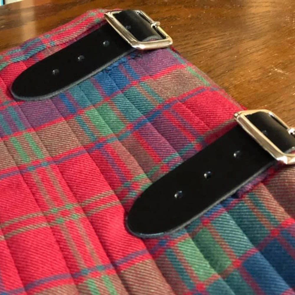 Robertson Red Muted Hand Stitched Kilt - Image 3