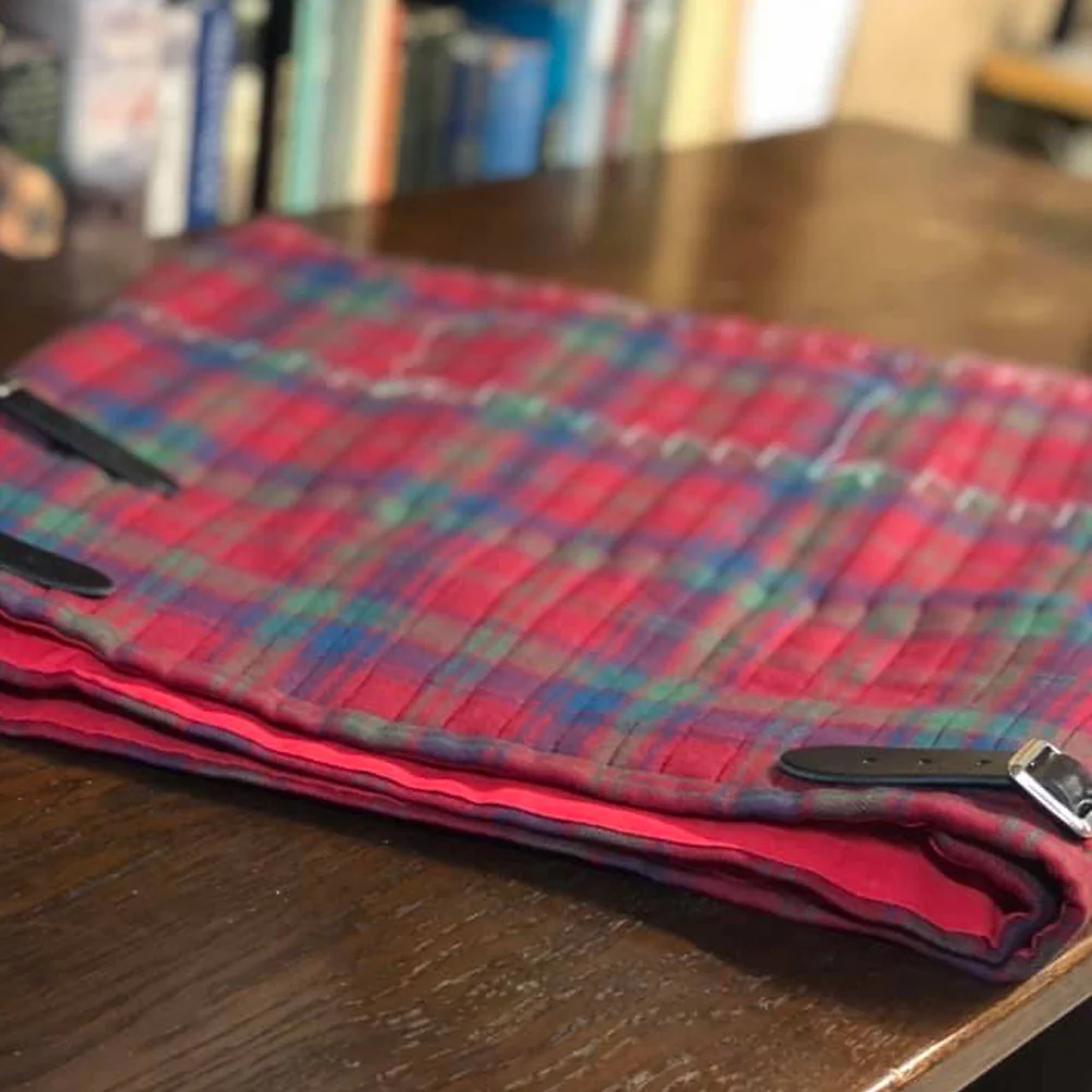 Robertson Red Muted Hand Stitched Kilt - Image 5
