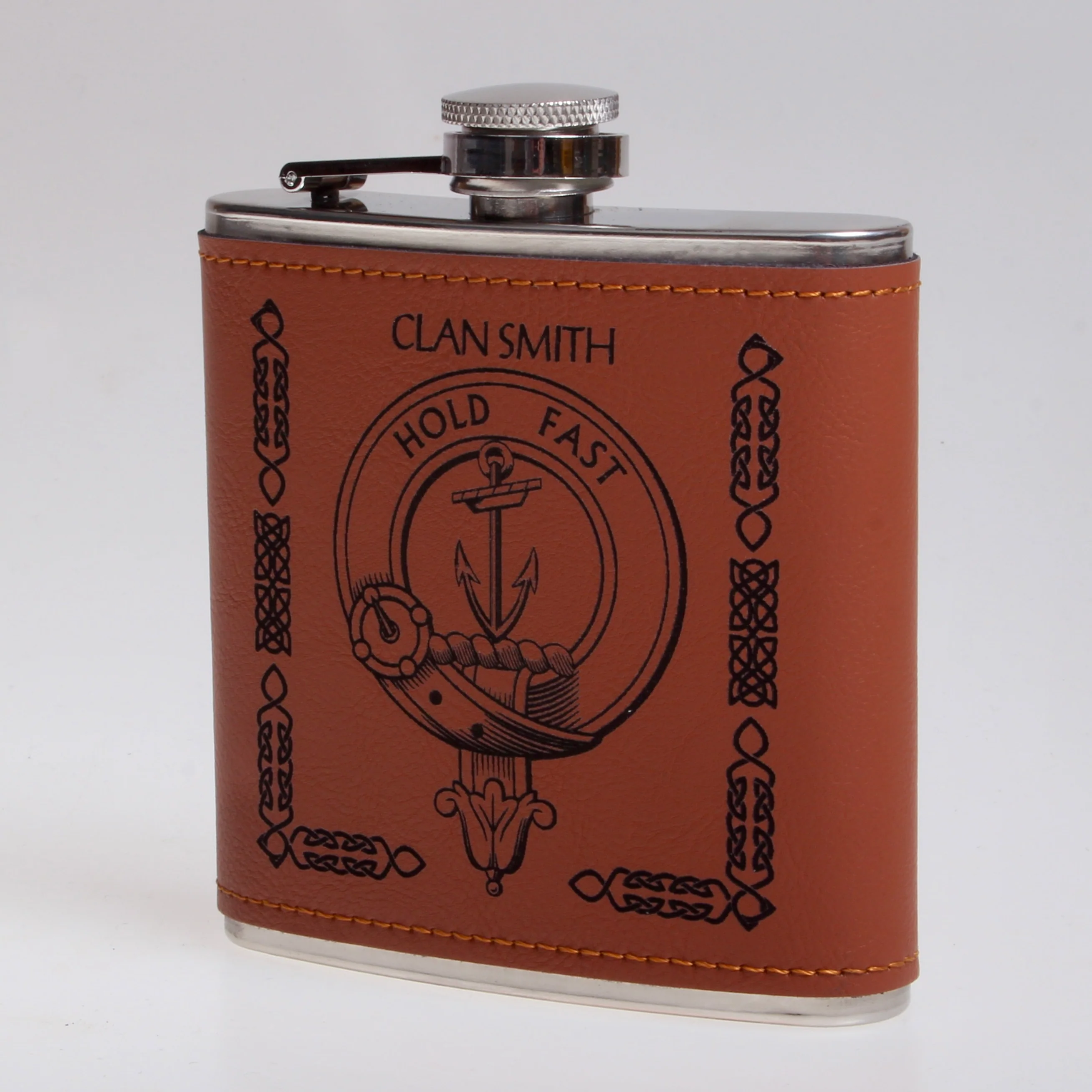 Smith Clan Crest PU Leather Covered Hip Flask - Image 2