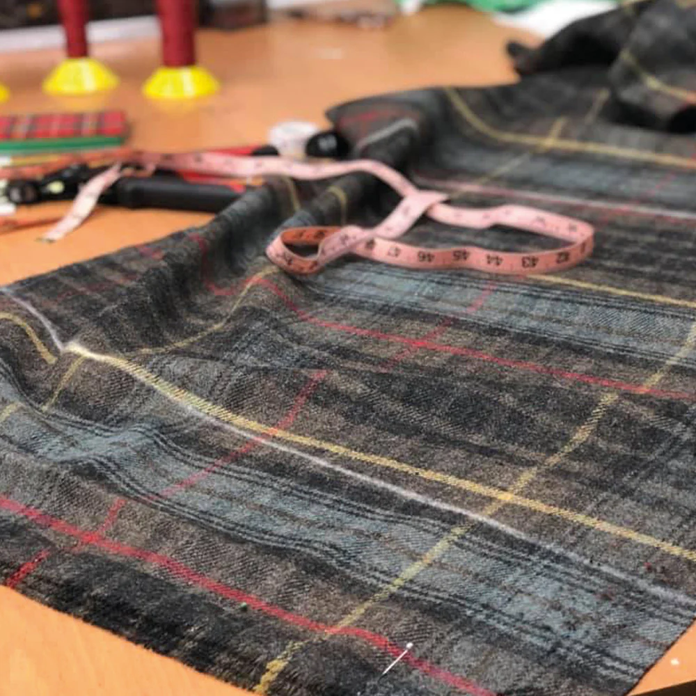 Stewart Hunting Weathered Tweed Hand Stitched Kilt - Image 2