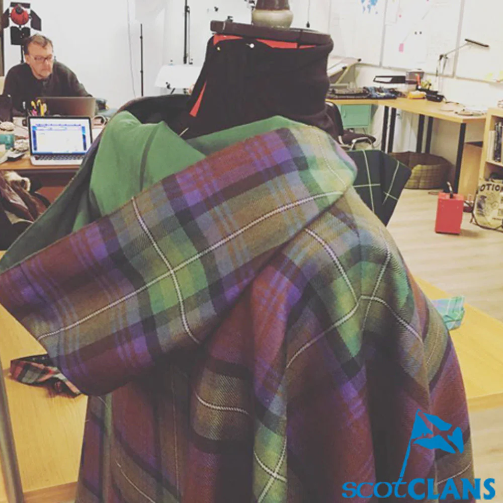 Tartan Hooded Cape - Pick your tartan - Image 2