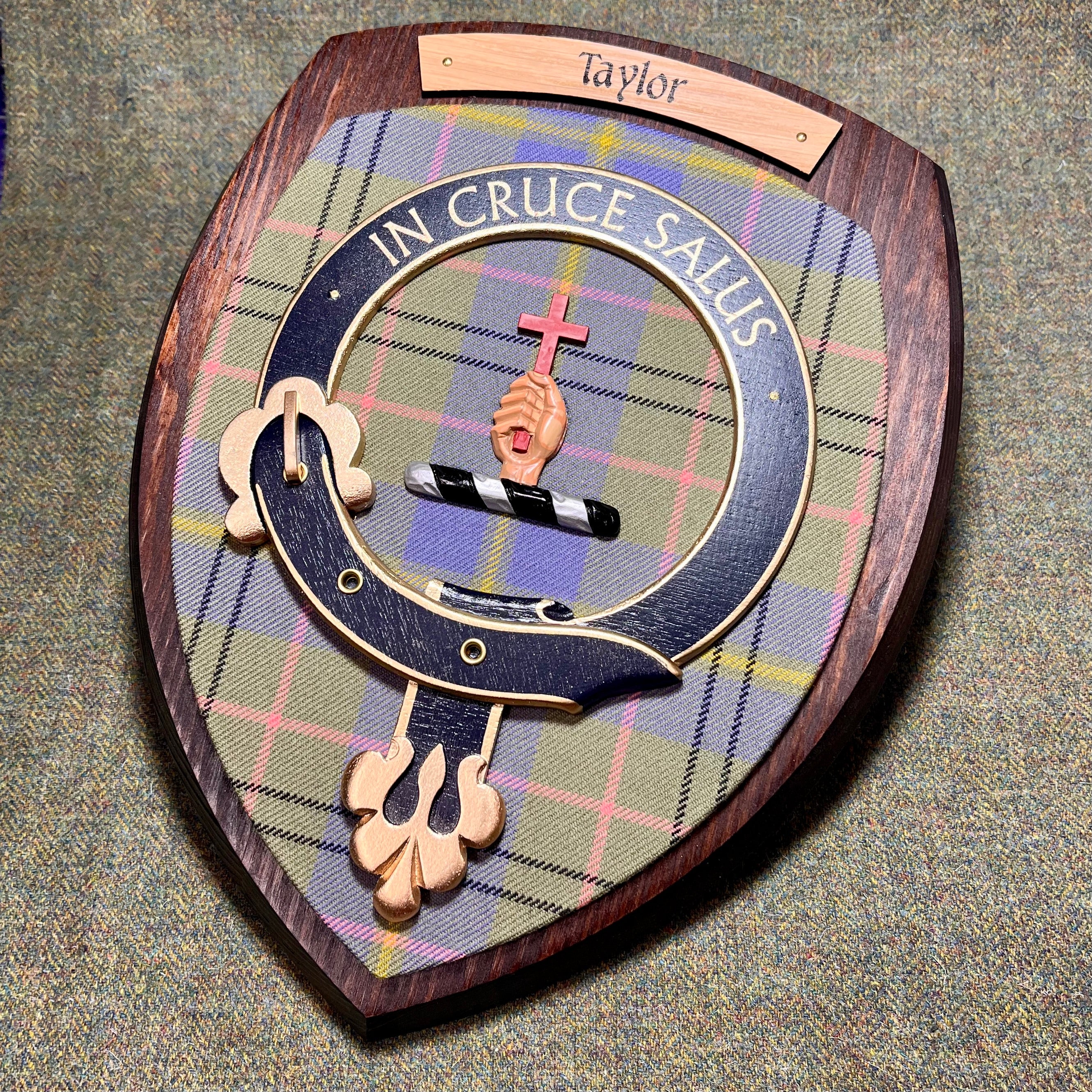 Taylor Clan Crest Wall Plaque. - Image 2