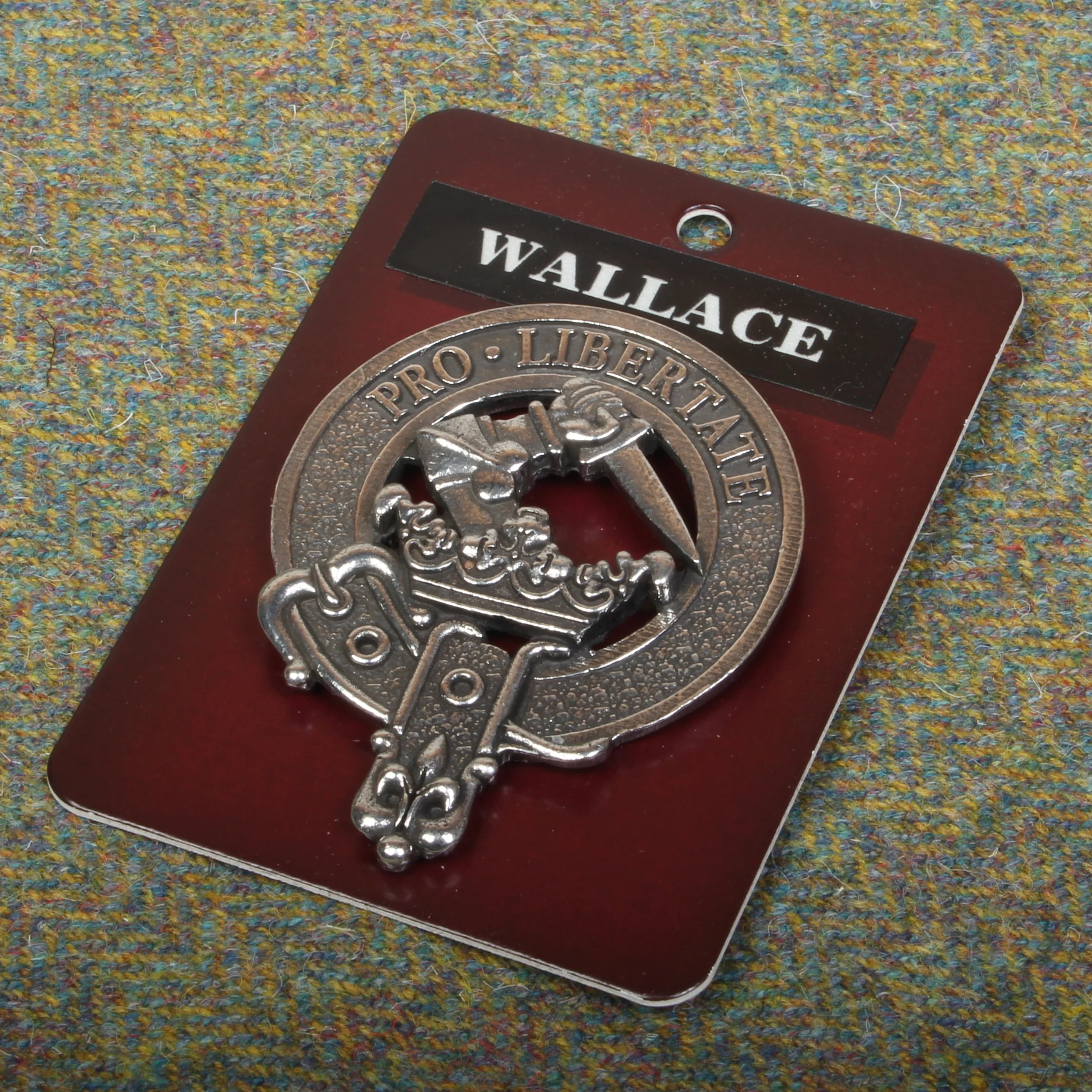 Wallace Clan Crest Badge in Pewter - Image 2