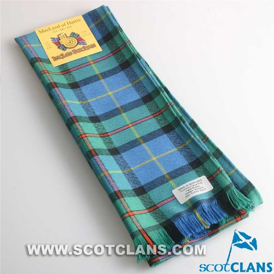 Wool Scarf in MacLeod of Harris Ancient Tartan - Image 3